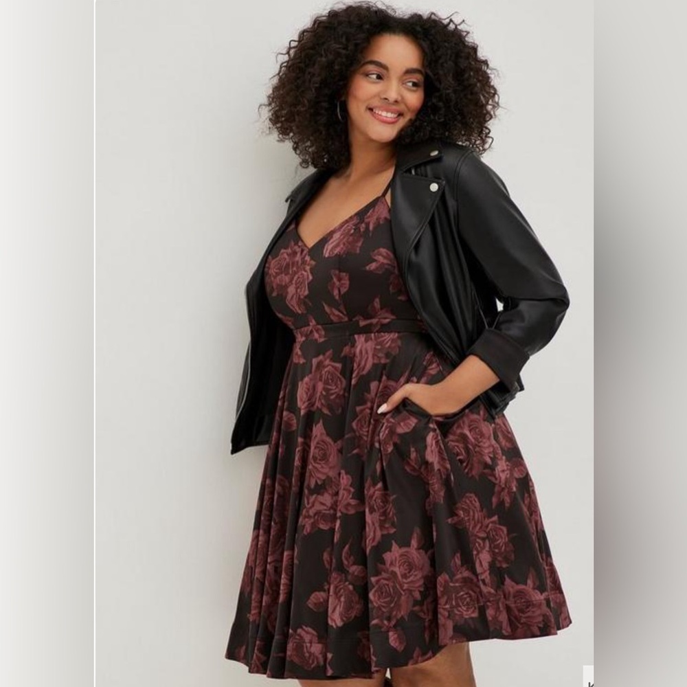 Torrid Mini Skater dress in satin.New with tags NWT size 24 3x